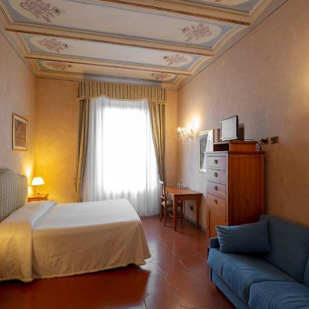 B&B Palazzo Al Torrione 2 Сан-Джиминьяно Экстерьер фото