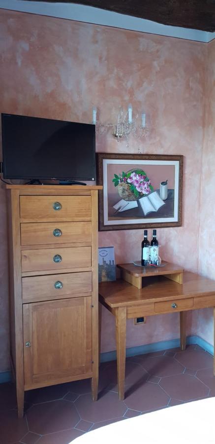 B&B Palazzo Al Torrione 2 Сан-Джиминьяно Экстерьер фото