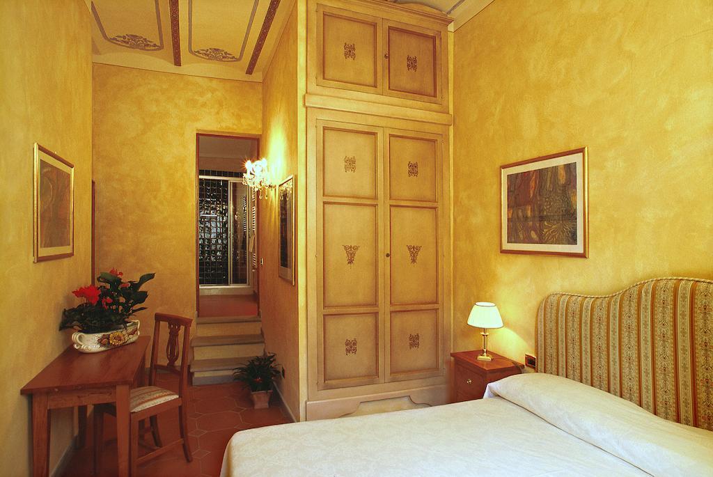 B&B Palazzo Al Torrione 2 Сан-Джиминьяно Номер фото