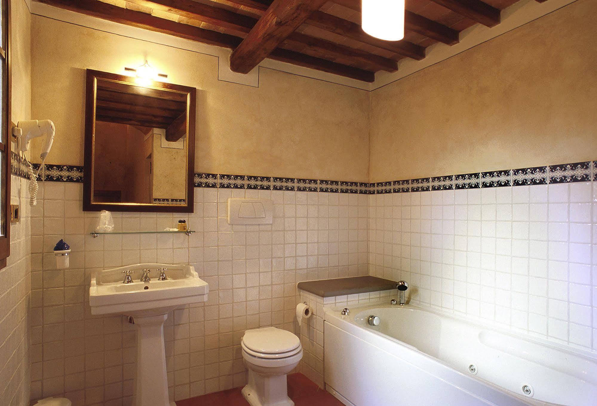 B&B Palazzo Al Torrione 2 Сан-Джиминьяно Экстерьер фото