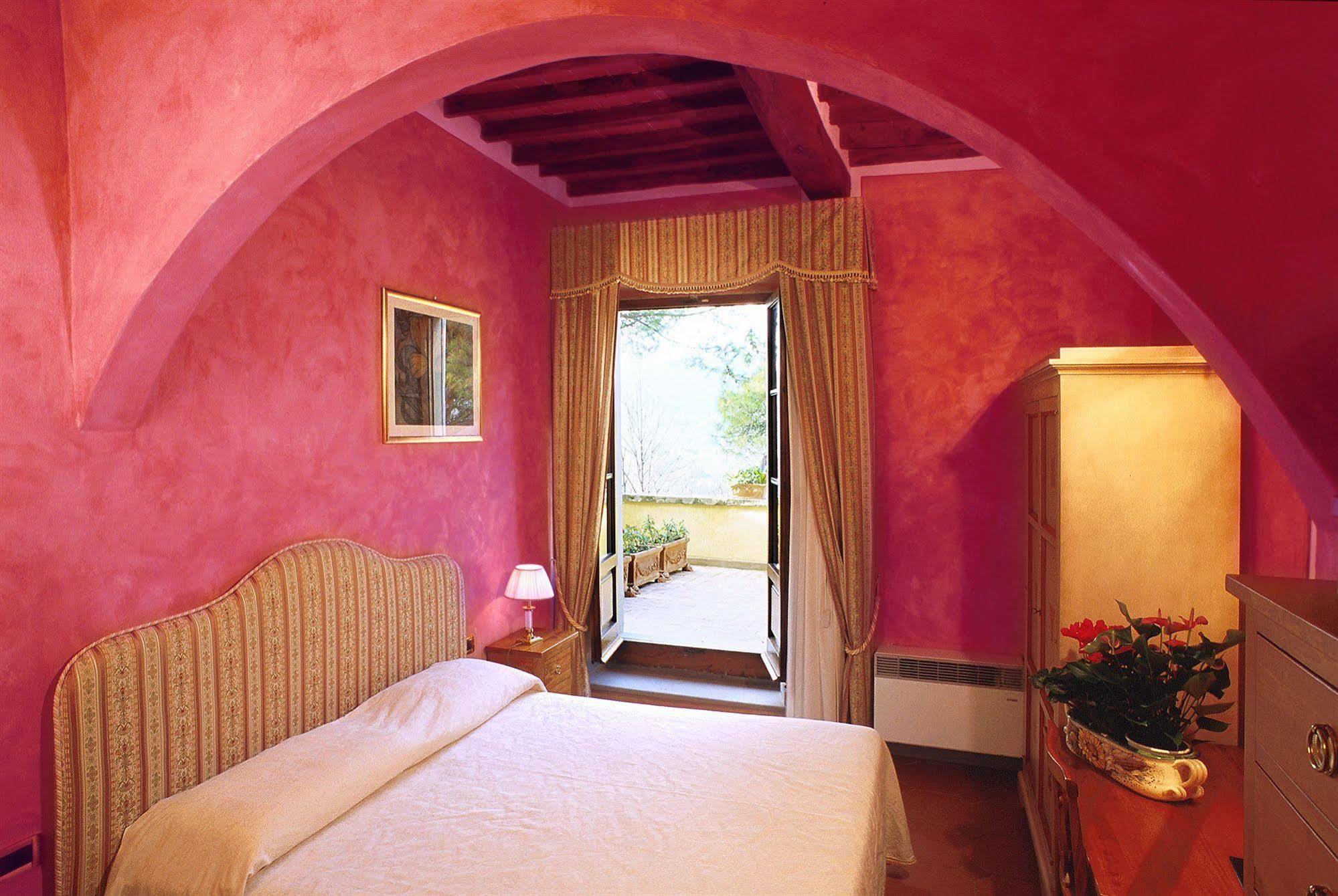 B&B Palazzo Al Torrione 2 Сан-Джиминьяно Экстерьер фото