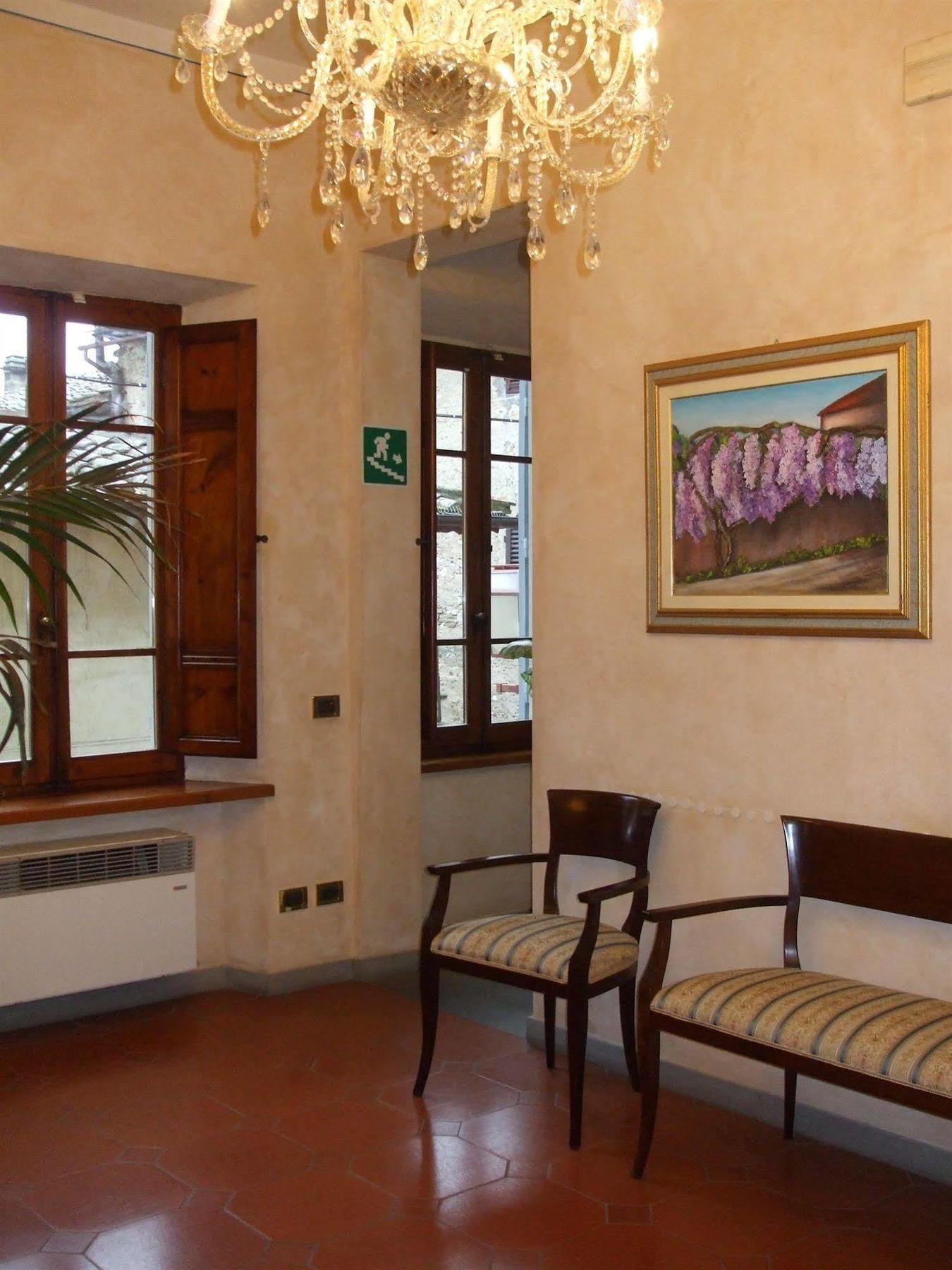 B&B Palazzo Al Torrione 2 Сан-Джиминьяно Экстерьер фото