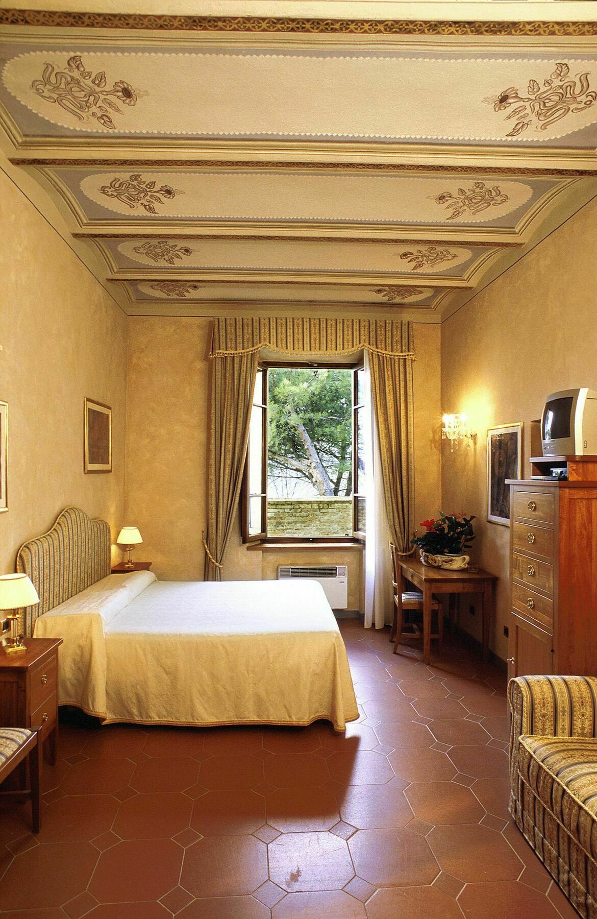 B&B Palazzo Al Torrione 2 Сан-Джиминьяно Экстерьер фото